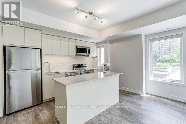 120-31 Farmstead Road, Toronto, ON, M2L 2X2 - 8