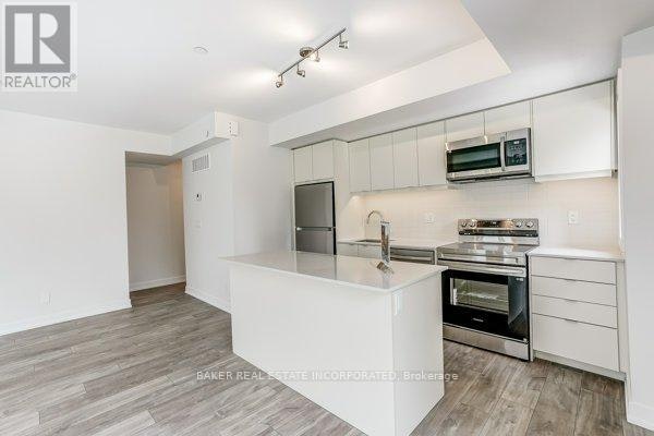120-31 Farmstead Road, Toronto, ON, M2L 2X2 - 2