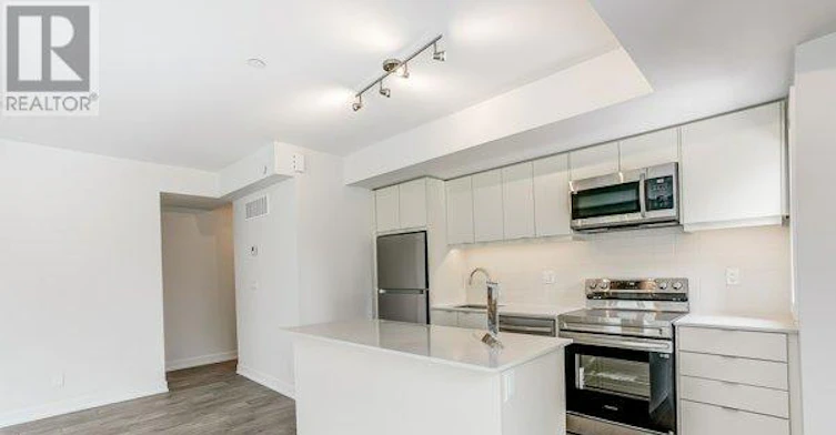 120-31 Farmstead Road, Toronto, ON, M2L 2X2 - 2