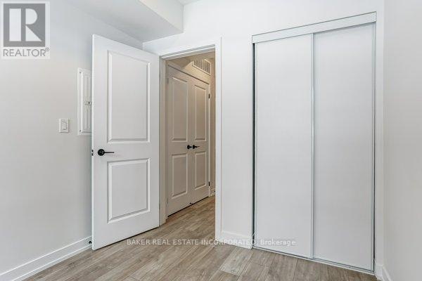 129-31 Farmstead Road, Toronto, ON, M2L 2X2 - 14