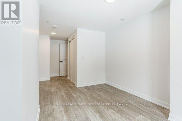129-31 Farmstead Road, Toronto, ON, M2L 2X2 - 21