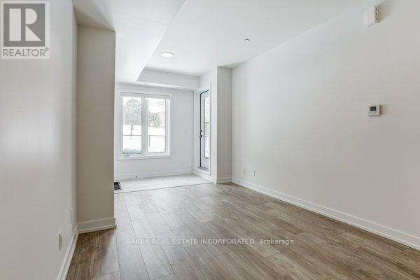 129-31 Farmstead Road, Toronto, ON, M2L 2X2 - 6