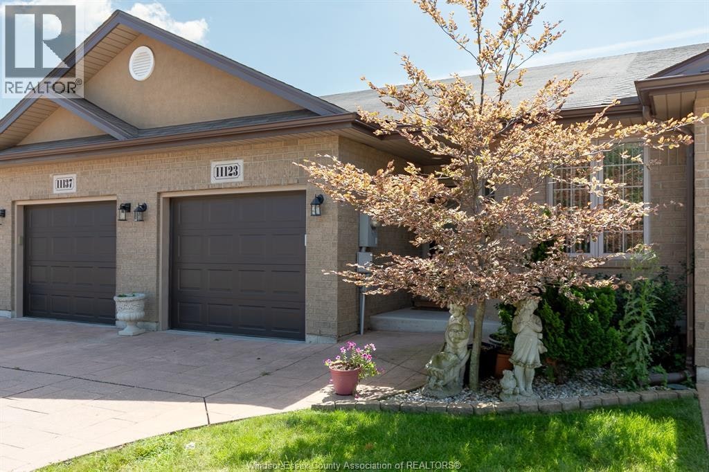 11123 Snowcrest Street, Windsor, ON, N8E 1M2