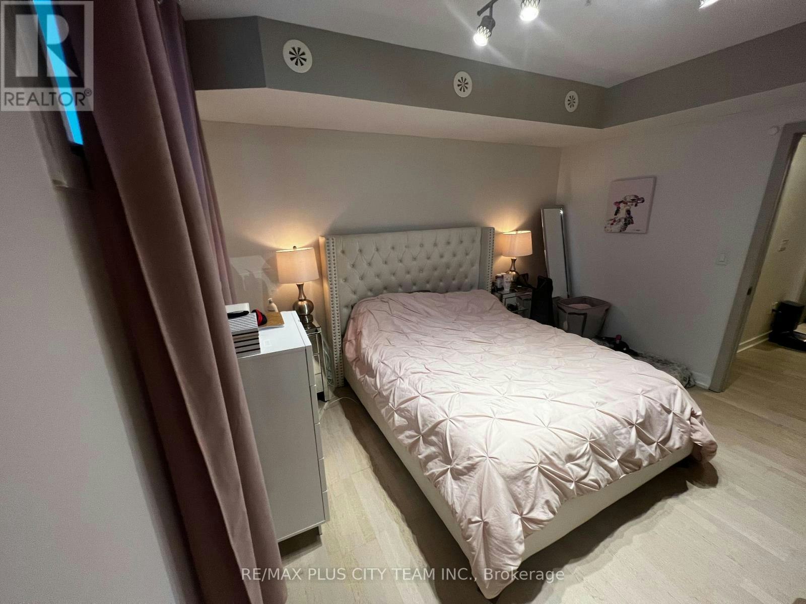 34-140 Broadview Avenue, Toronto, ON, M4M 2G2 - 8