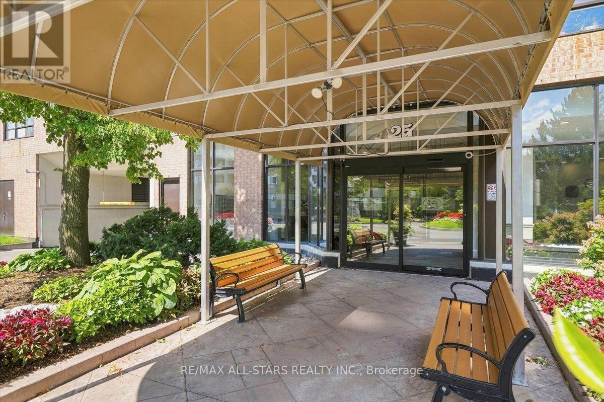 528-25 Austin Drive, Markham, ON, L3R 8H4 - 3