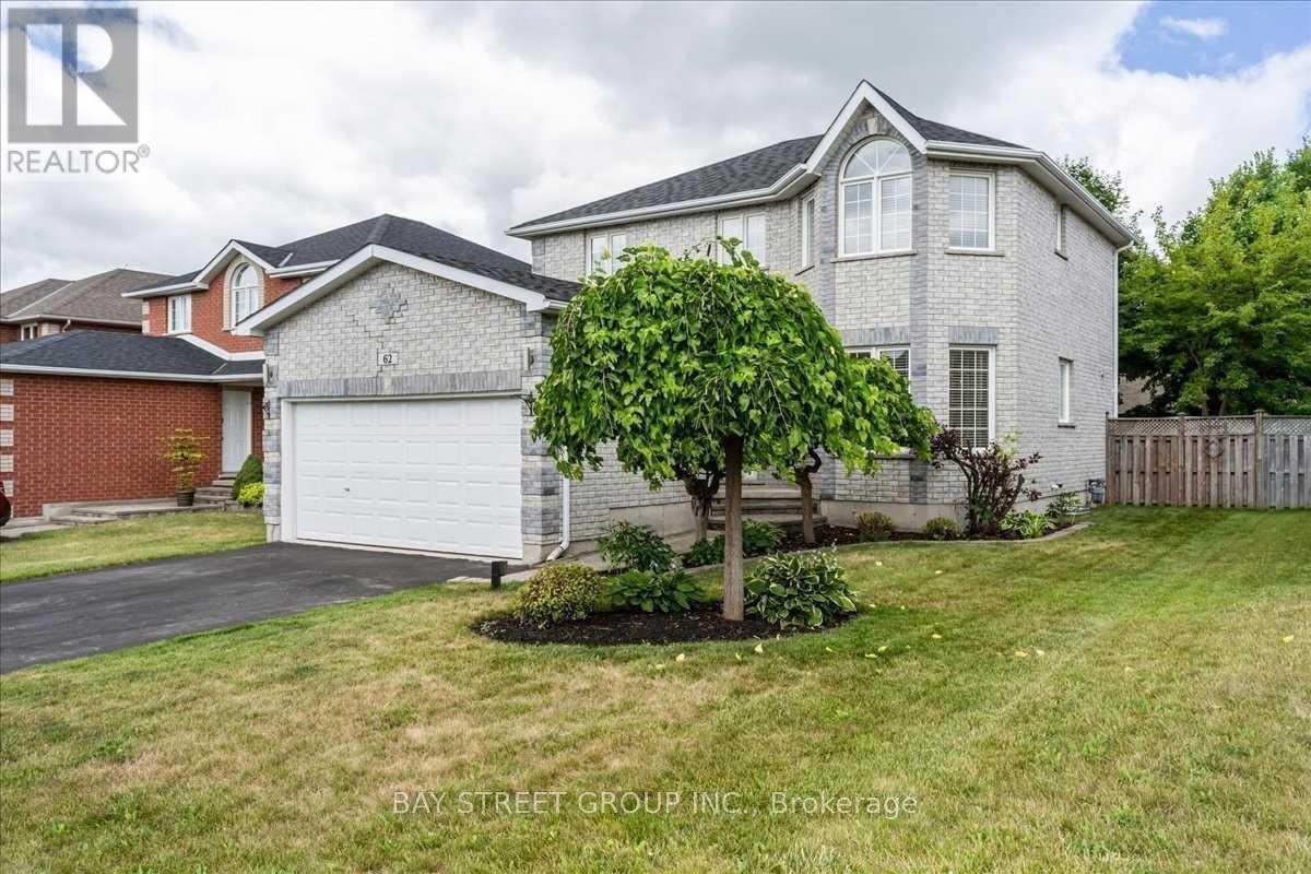 62 Summerset Drive, Barrie, ON, L4N 6G5