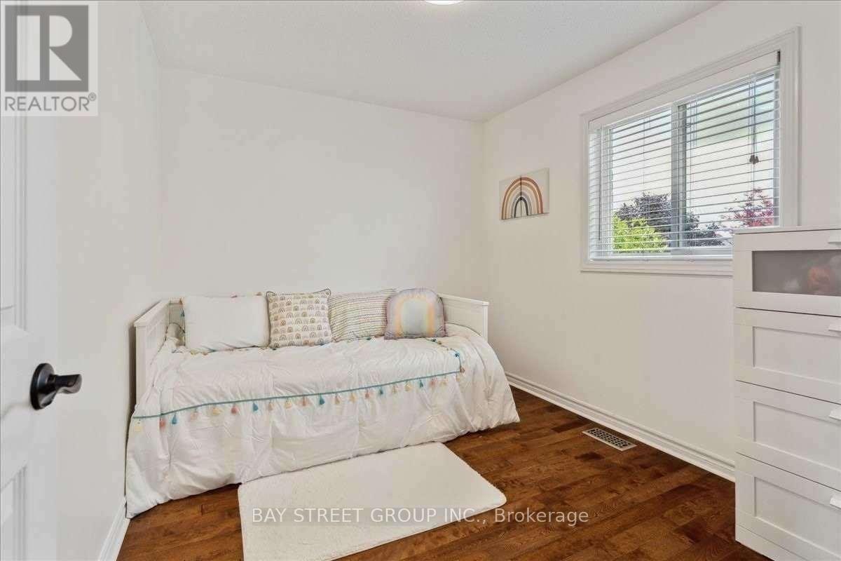 62 Summerset Drive, Barrie, ON, L4N 6G5 - 24