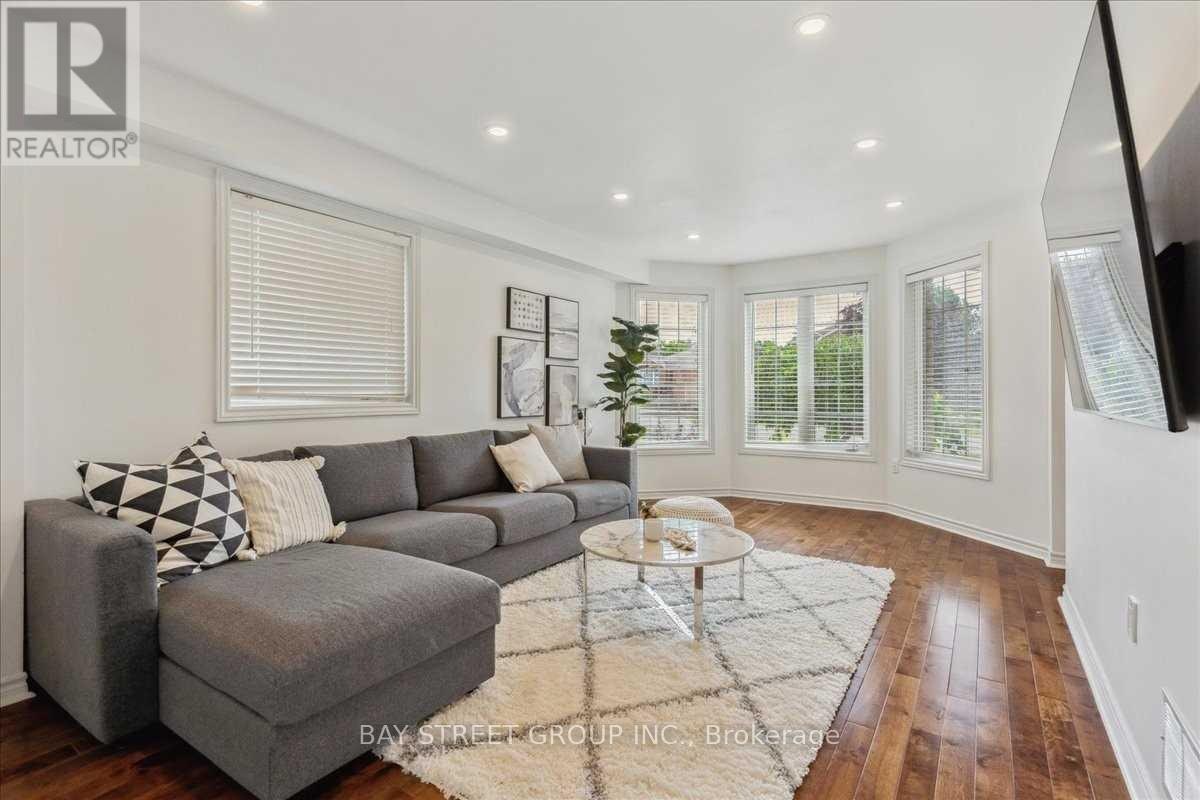 62 Summerset Drive, Barrie, ON, L4N 6G5 - 10