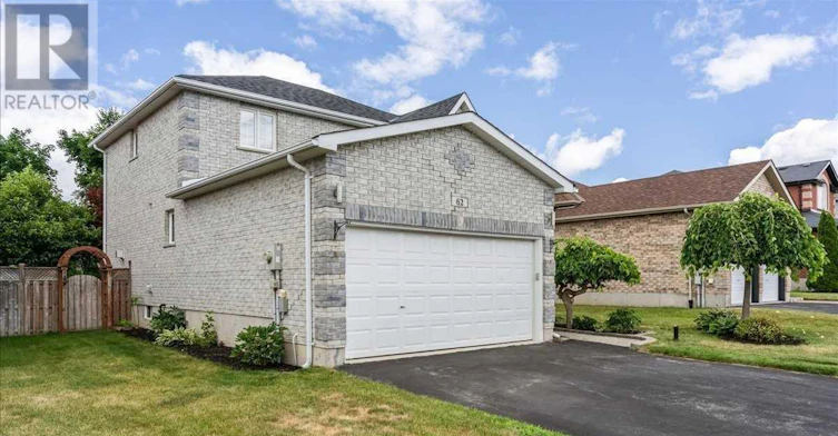 62 Summerset Drive, Barrie, ON, L4N 6G5 - 2