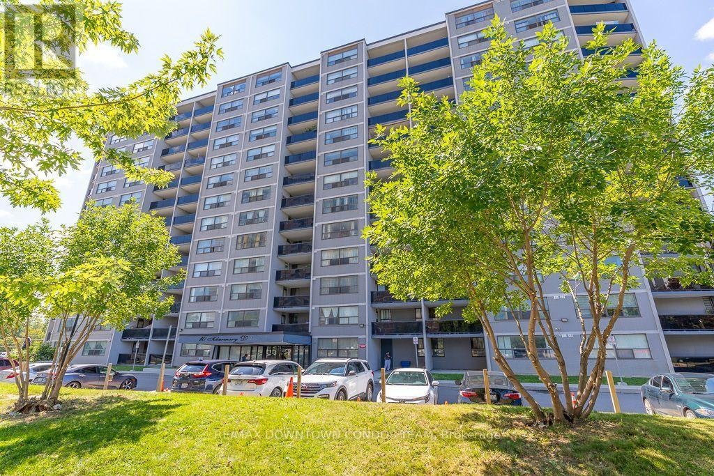1004-10 Tobermory Drive, Toronto, ON, M3N 2Y5
