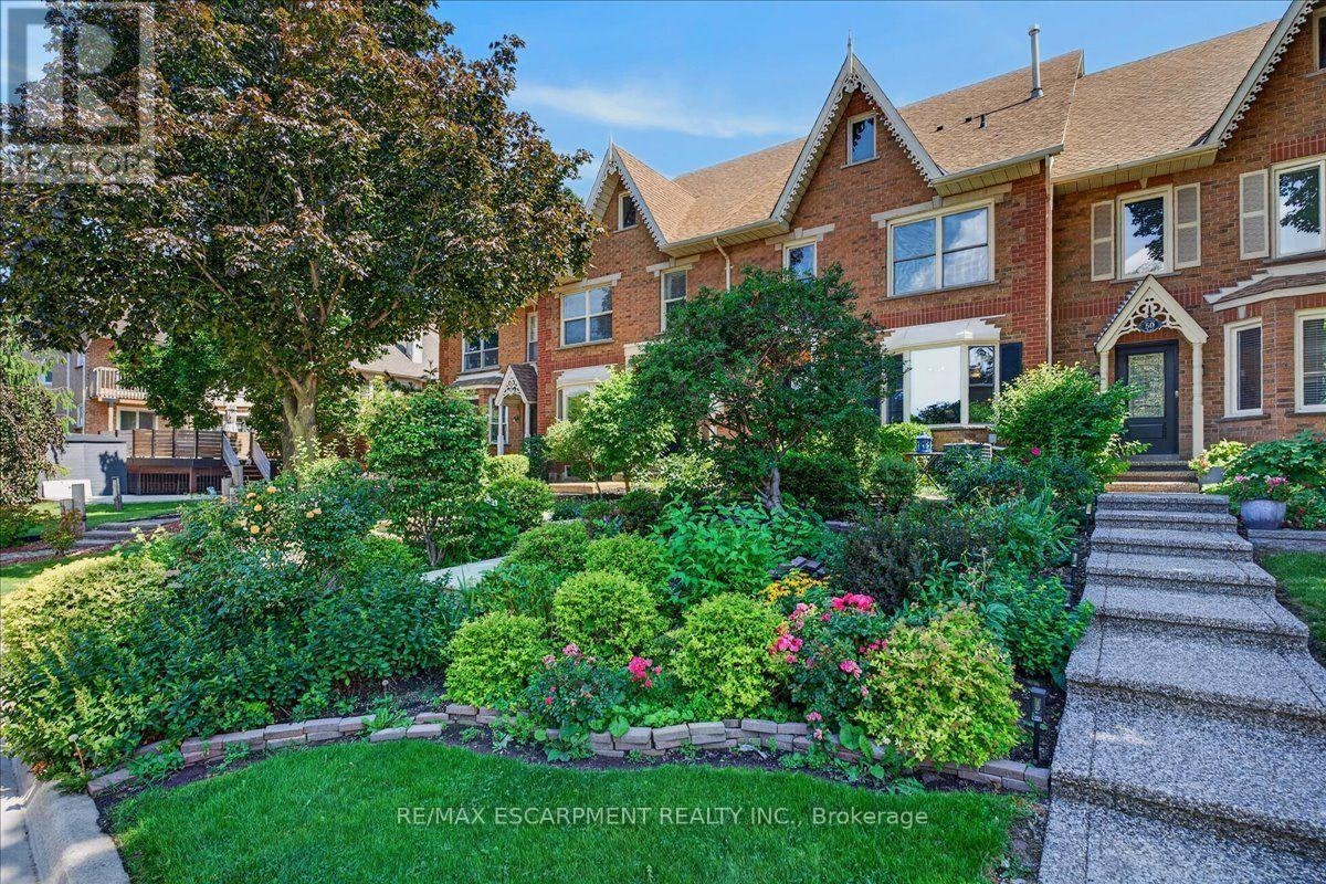 52 Sunvale Place, Hamilton, ON, L8E 4Z7
