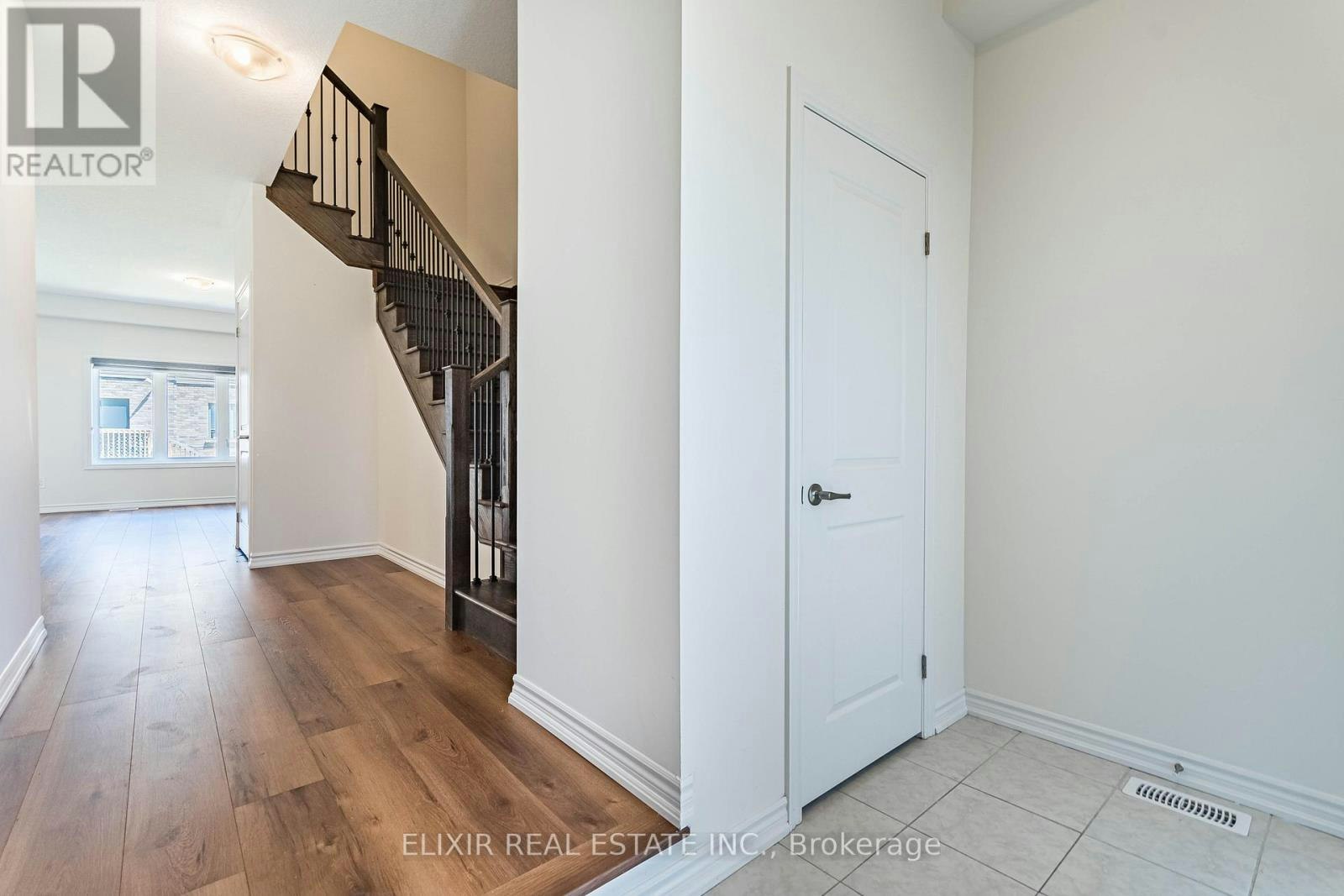 11 Brewis Street, Brant, ON, N3L 0L2 - 7