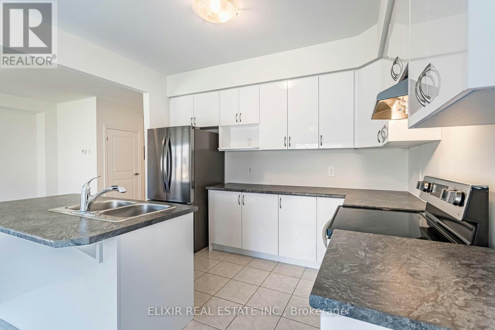 11 Brewis Street, Brant, ON, N3L 0L2 - 11