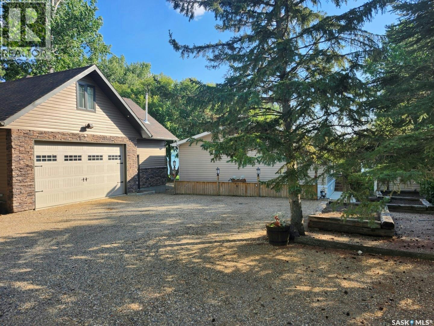 309-310 Daniel Drive, Buffalo Pound Lake, SK, S0G 0H0