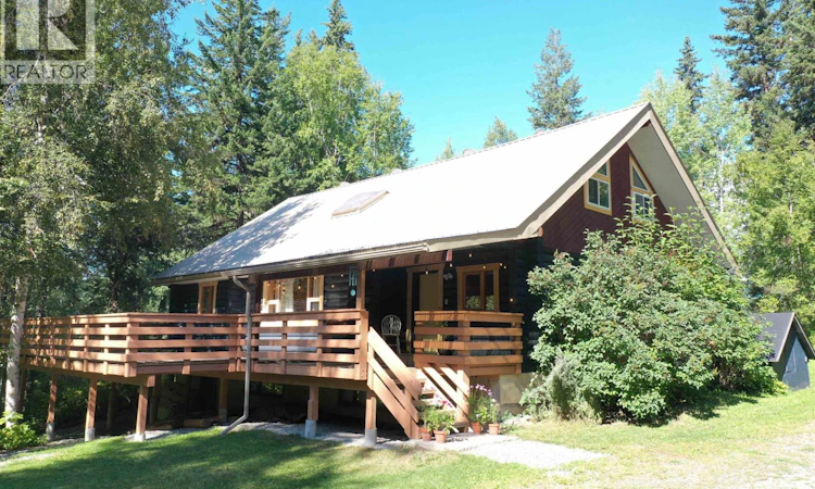 5092 Quesnel Hixon Road