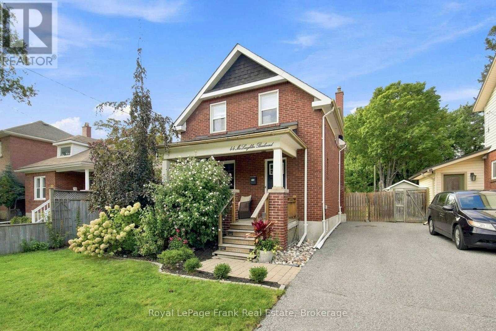 44 Mclaughlin Boulevard, Oshawa, ON, L1G 2N9