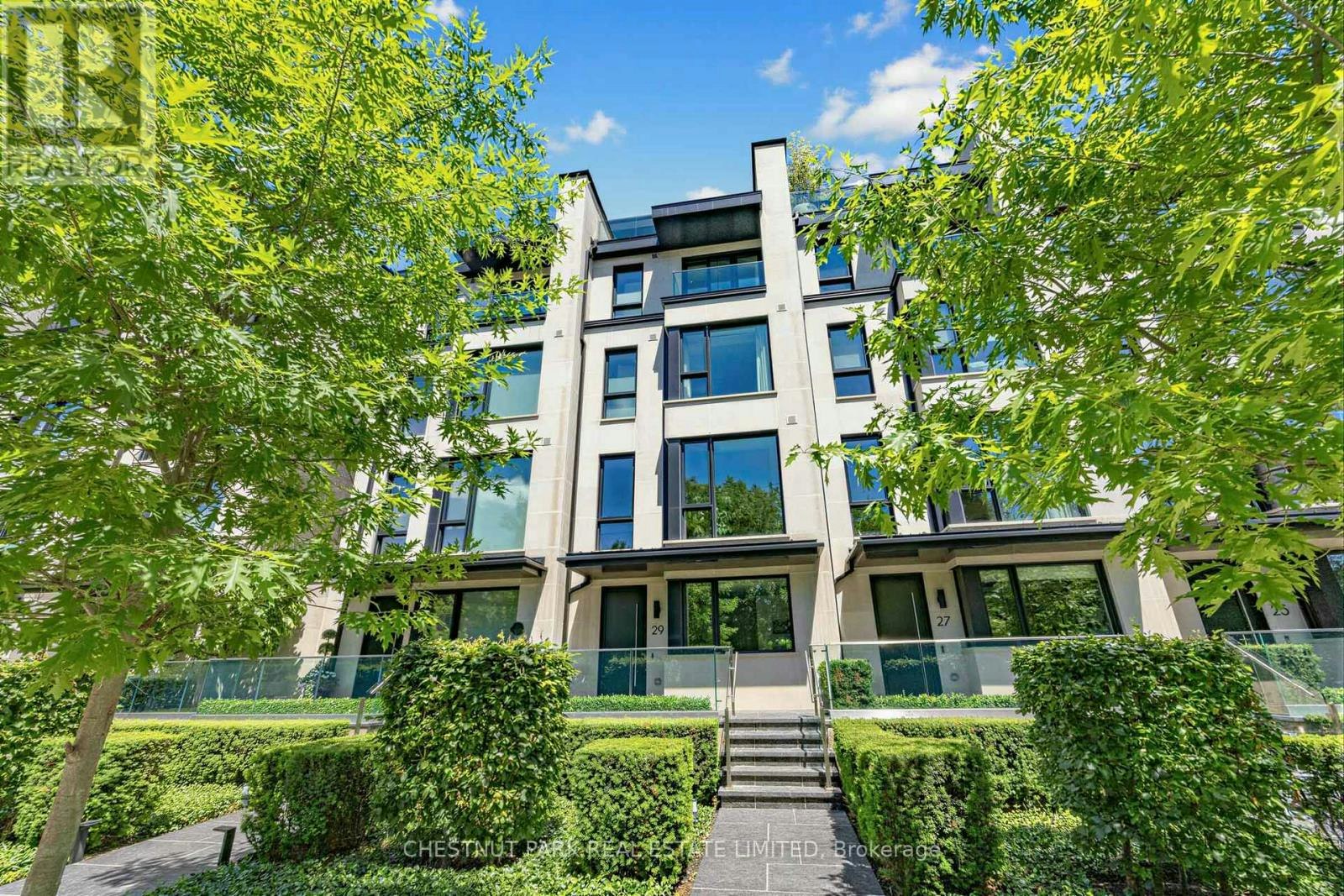 29 Oaklands Avenue, Toronto, ON, M4V 0A9