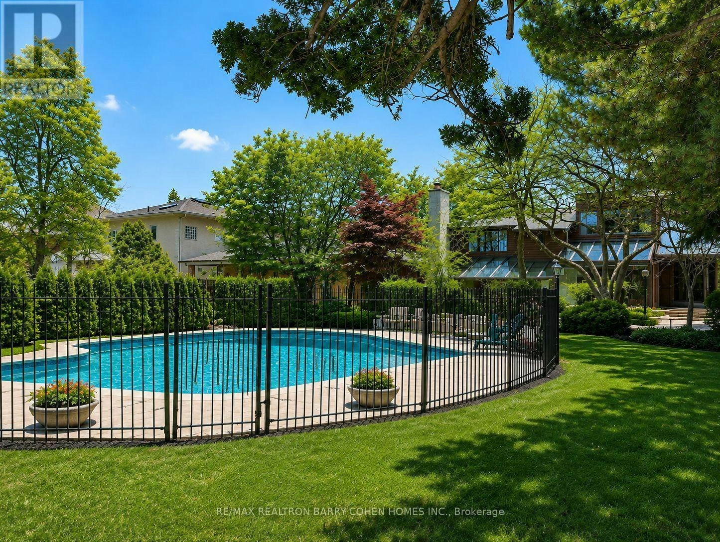 160 Owen Boulevard, Toronto, ON, M2P 1G7 - 18
