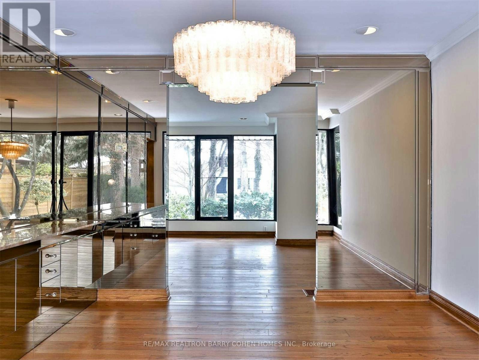 160 Owen Boulevard, Toronto, ON, M2P 1G7 - 6
