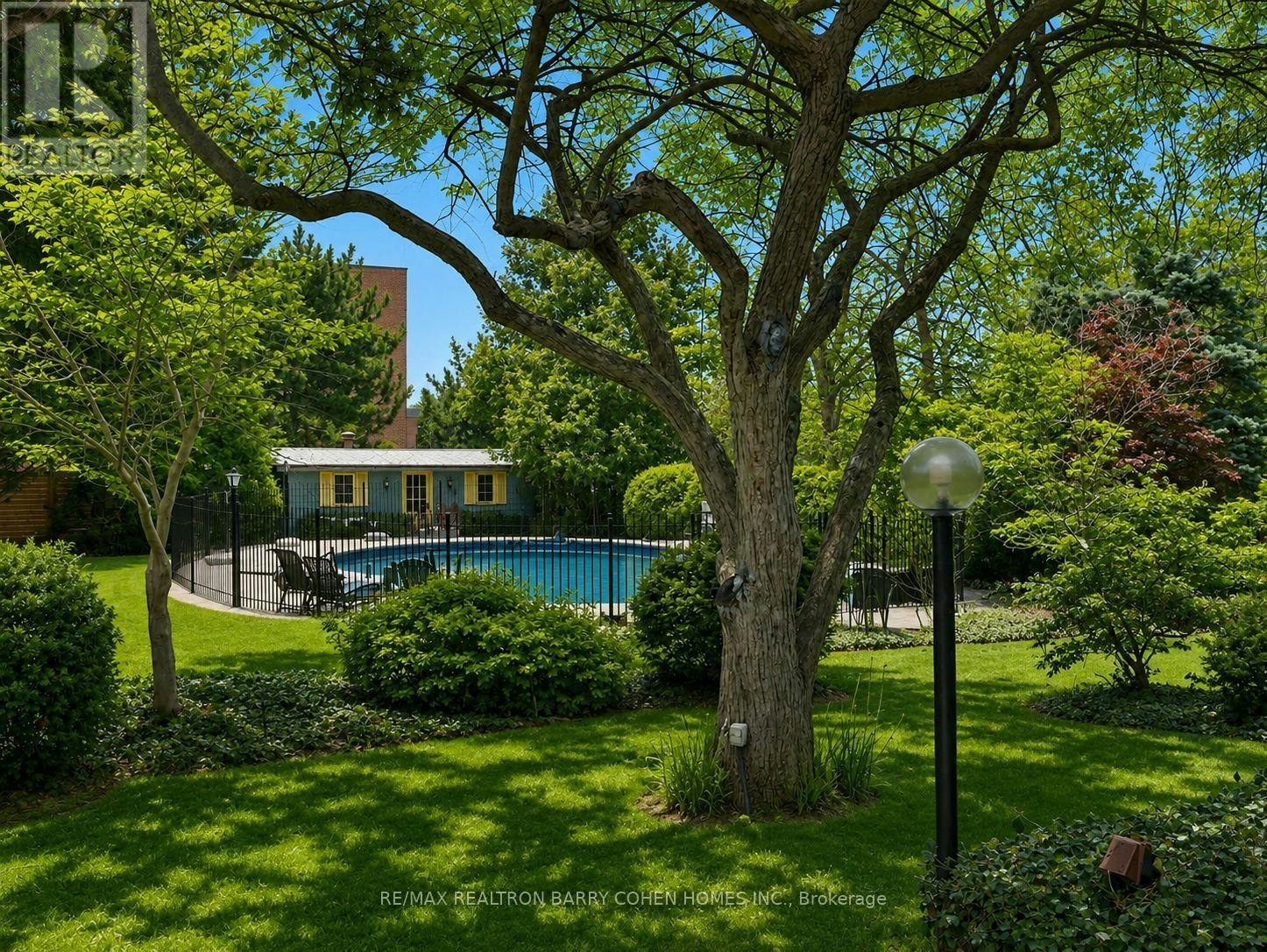 160 Owen Boulevard, Toronto, ON, M2P 1G7 - 17