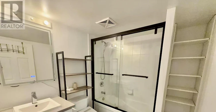 1715-19 Grand Trunk Crescent, Toronto, ON, M5J 3A3 - 11