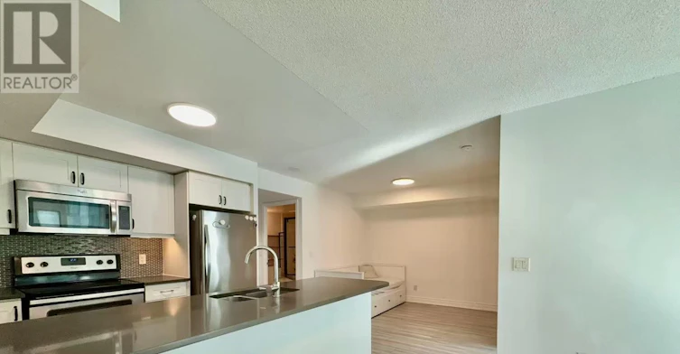 1715-19 Grand Trunk Crescent, Toronto, ON, M5J 3A3 - 9