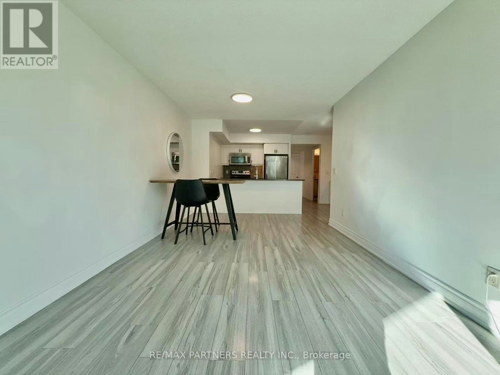 1715-19 Grand Trunk Crescent, Toronto, ON, M5J 3A3 - 4