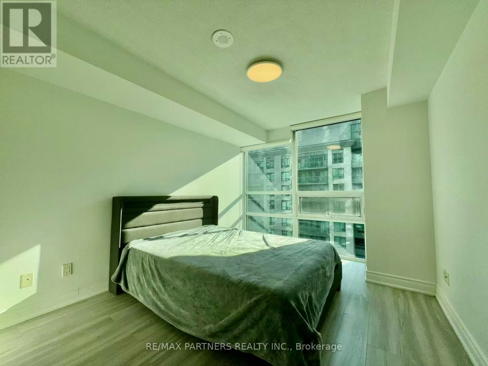 1715-19 Grand Trunk Crescent, Toronto, ON, M5J 3A3 - 12