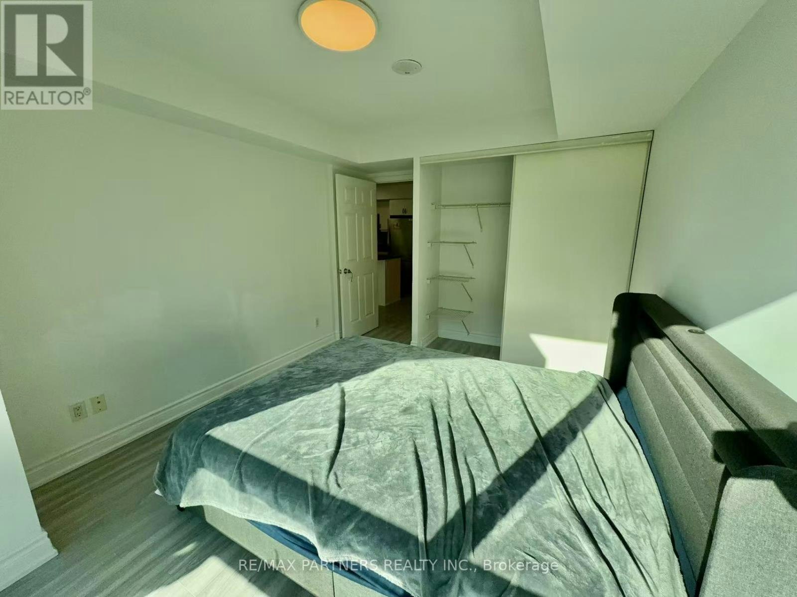 1715-19 Grand Trunk Crescent, Toronto, ON, M5J 3A3 - 13
