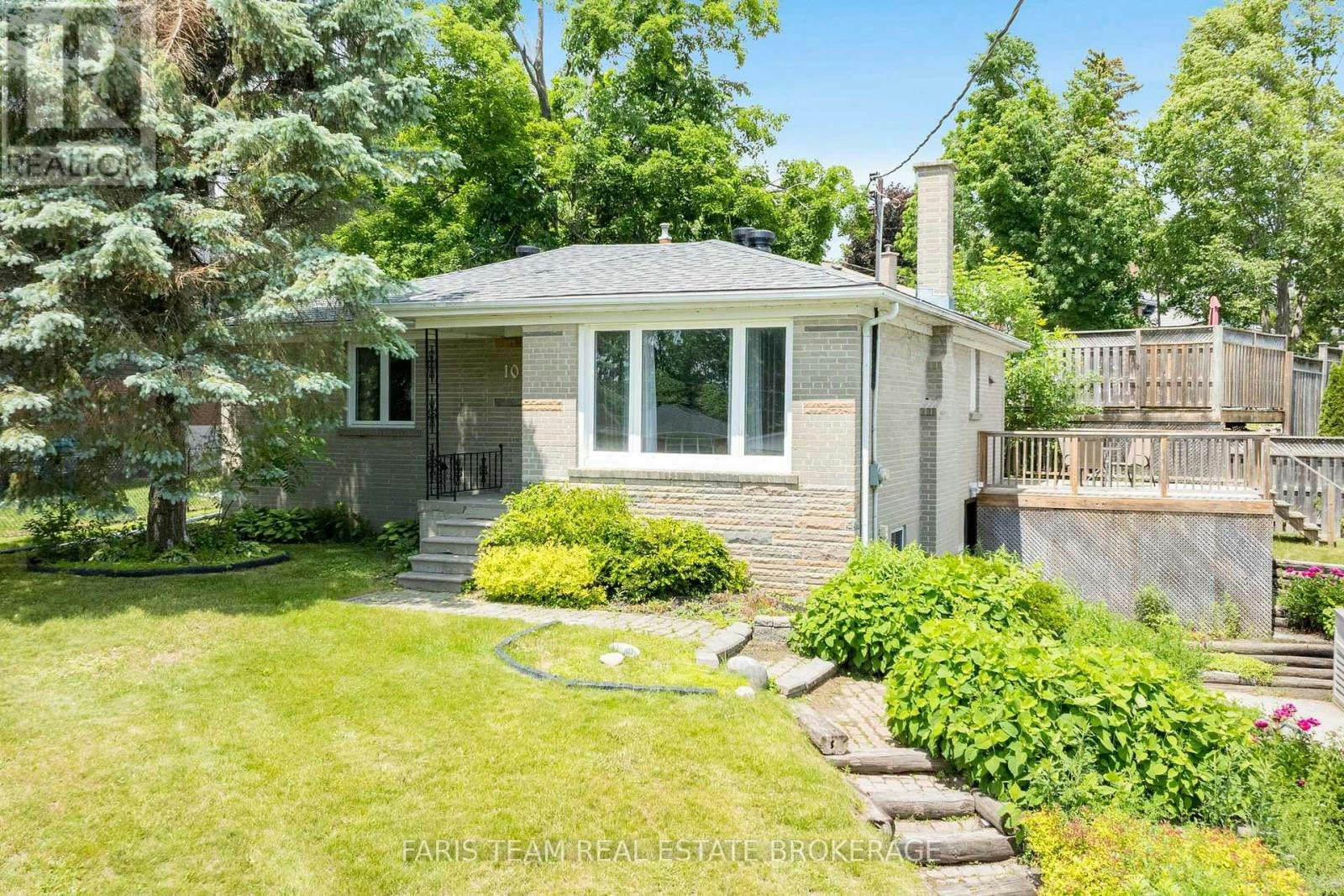 10 Karen Crescent, Orillia, ON, L3V 3H1