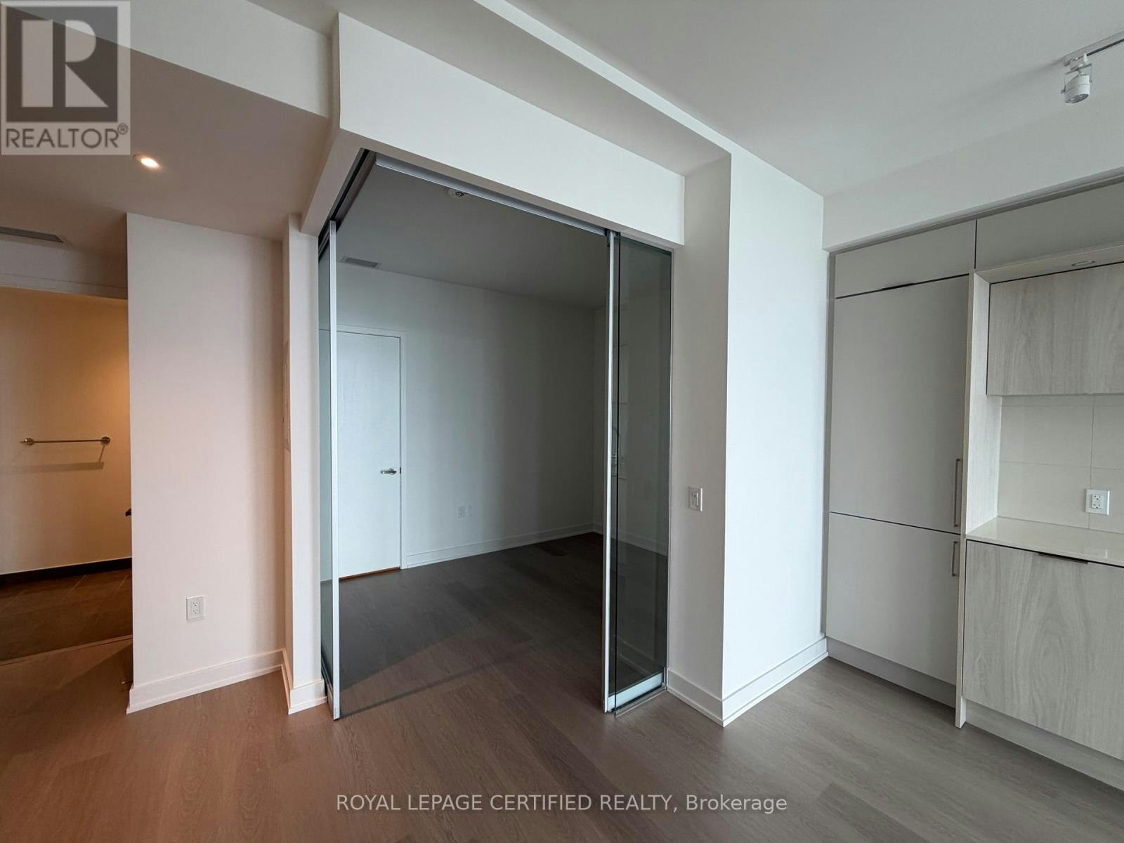 6407-448 Burnhamthorpe Road W, Mississauga, ON, L5B 0R4 - 7
