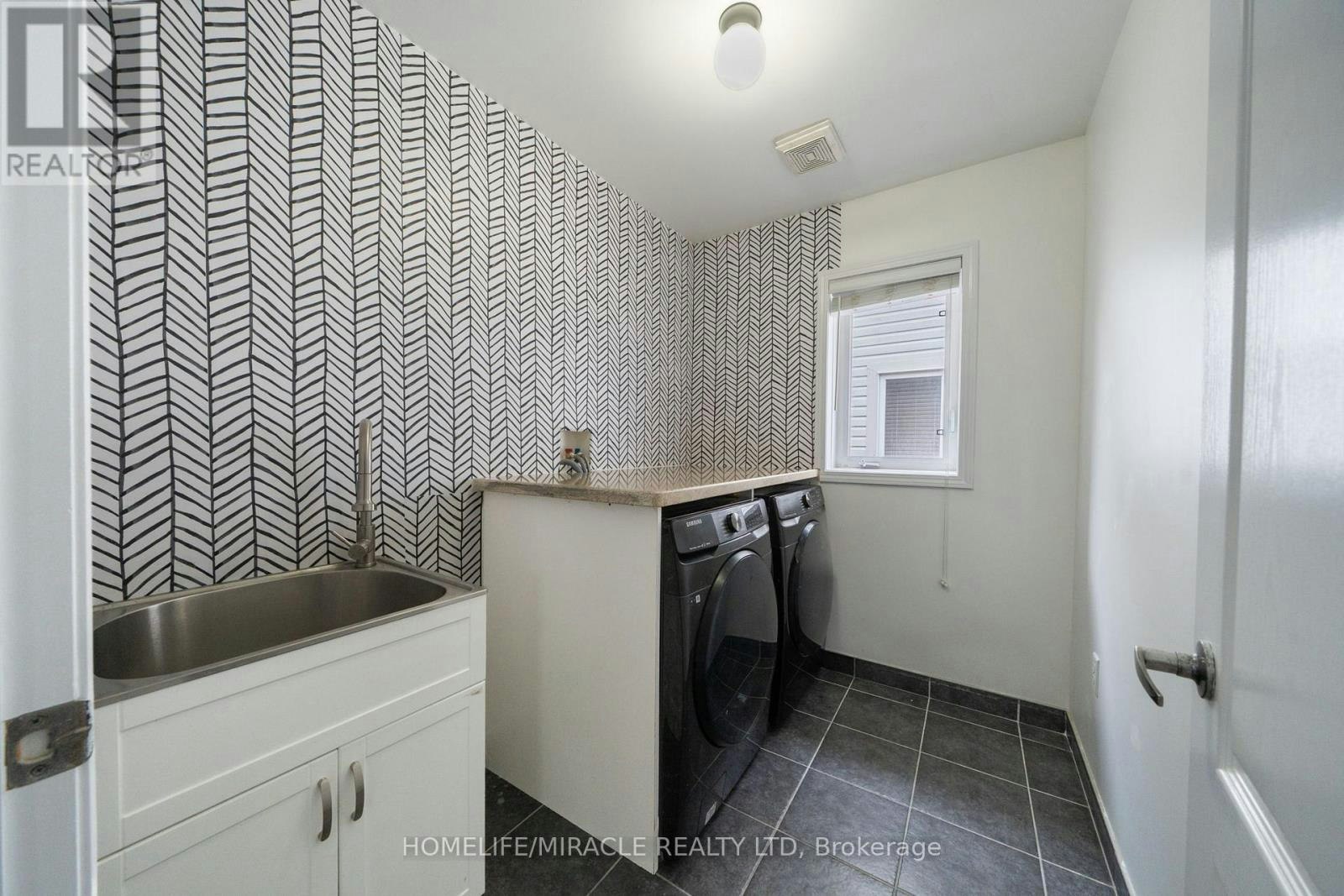 UPPER-151 Baldwin Drive, Cambridge, ON, N3C 0B3 - 30