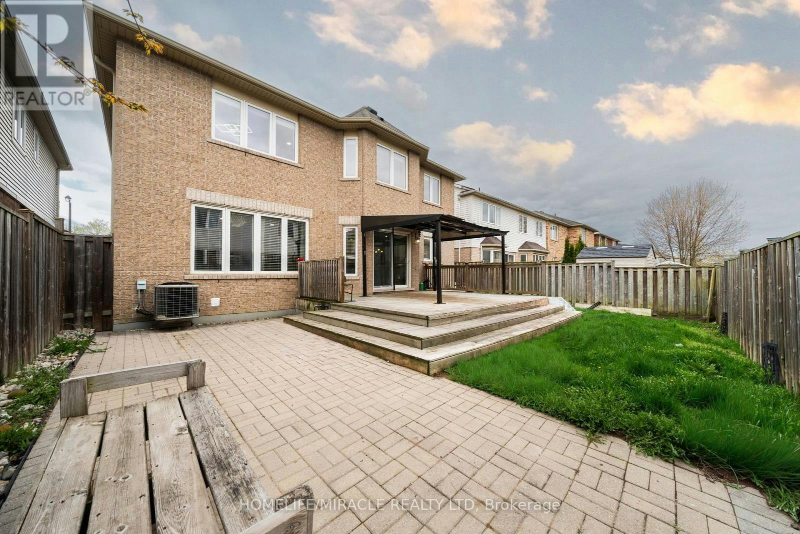 UPPER-151 Baldwin Drive, Cambridge, ON, N3C 0B3 - 34