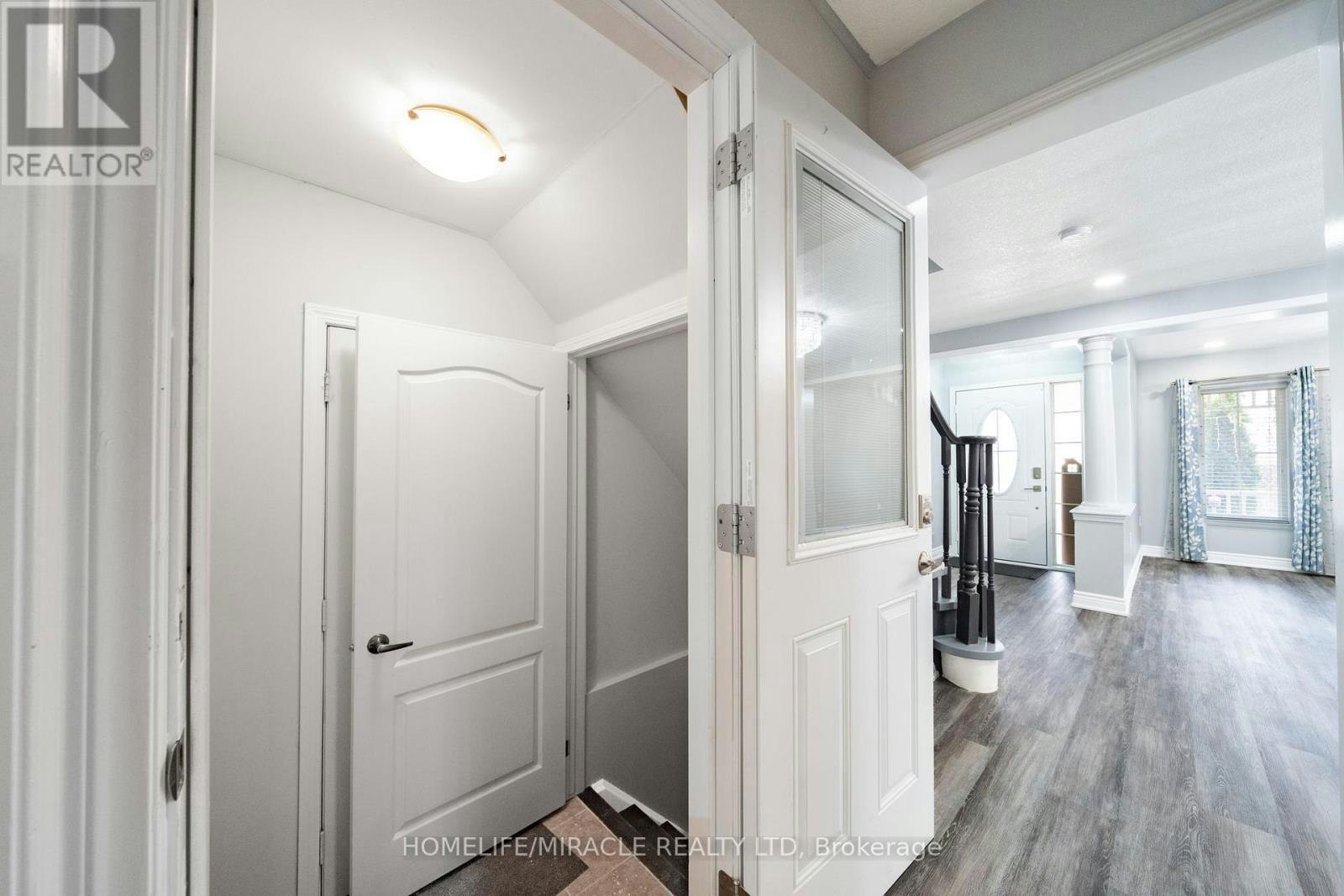 UPPER-151 Baldwin Drive, Cambridge, ON, N3C 0B3 - 33