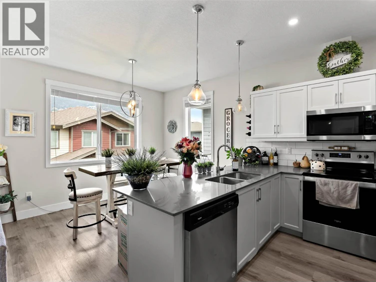 175-200 Grand Boulevard, Kamloops, BC, V2C 0H3 - 11
