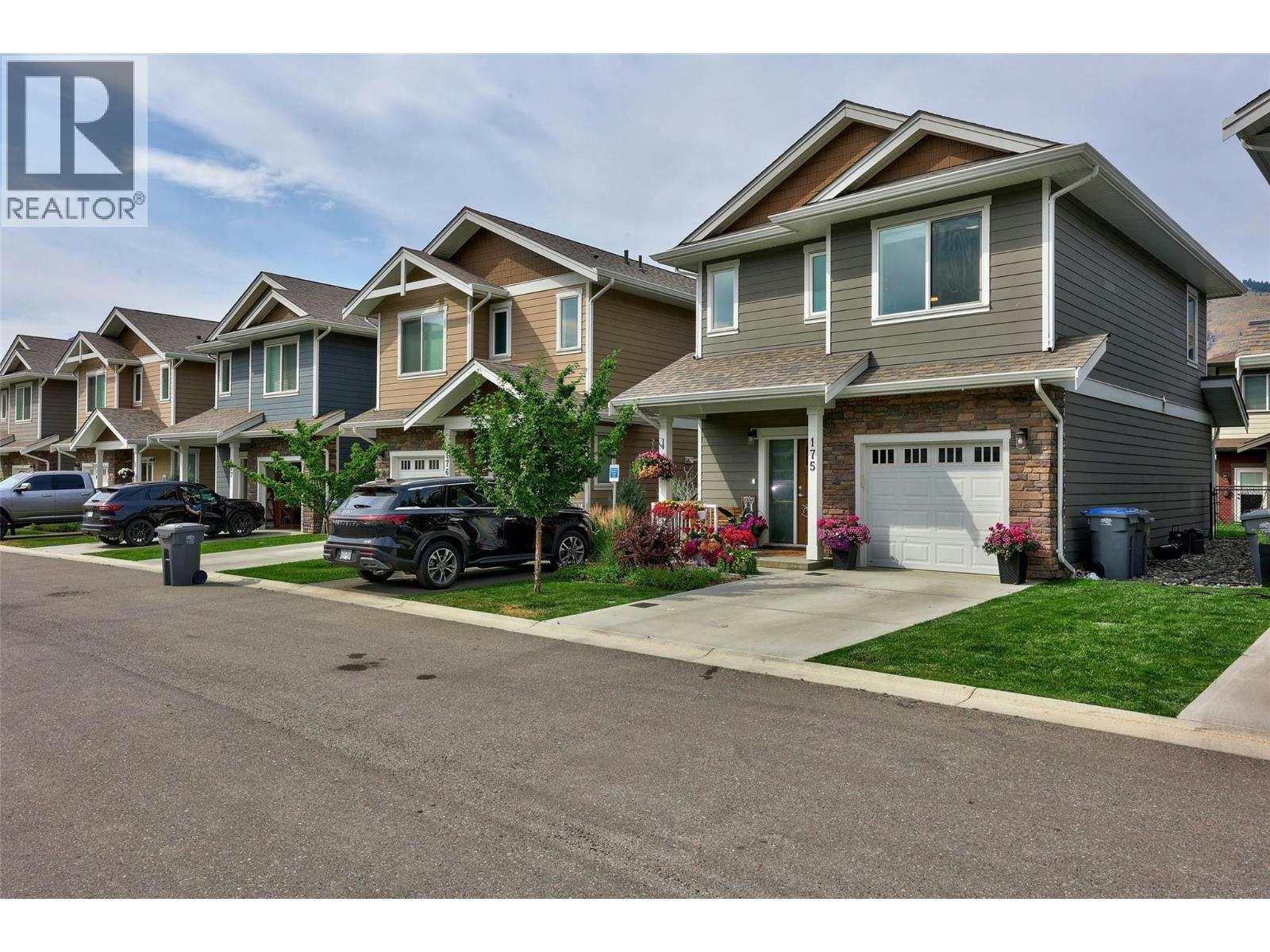 175-200 Grand Boulevard - 2