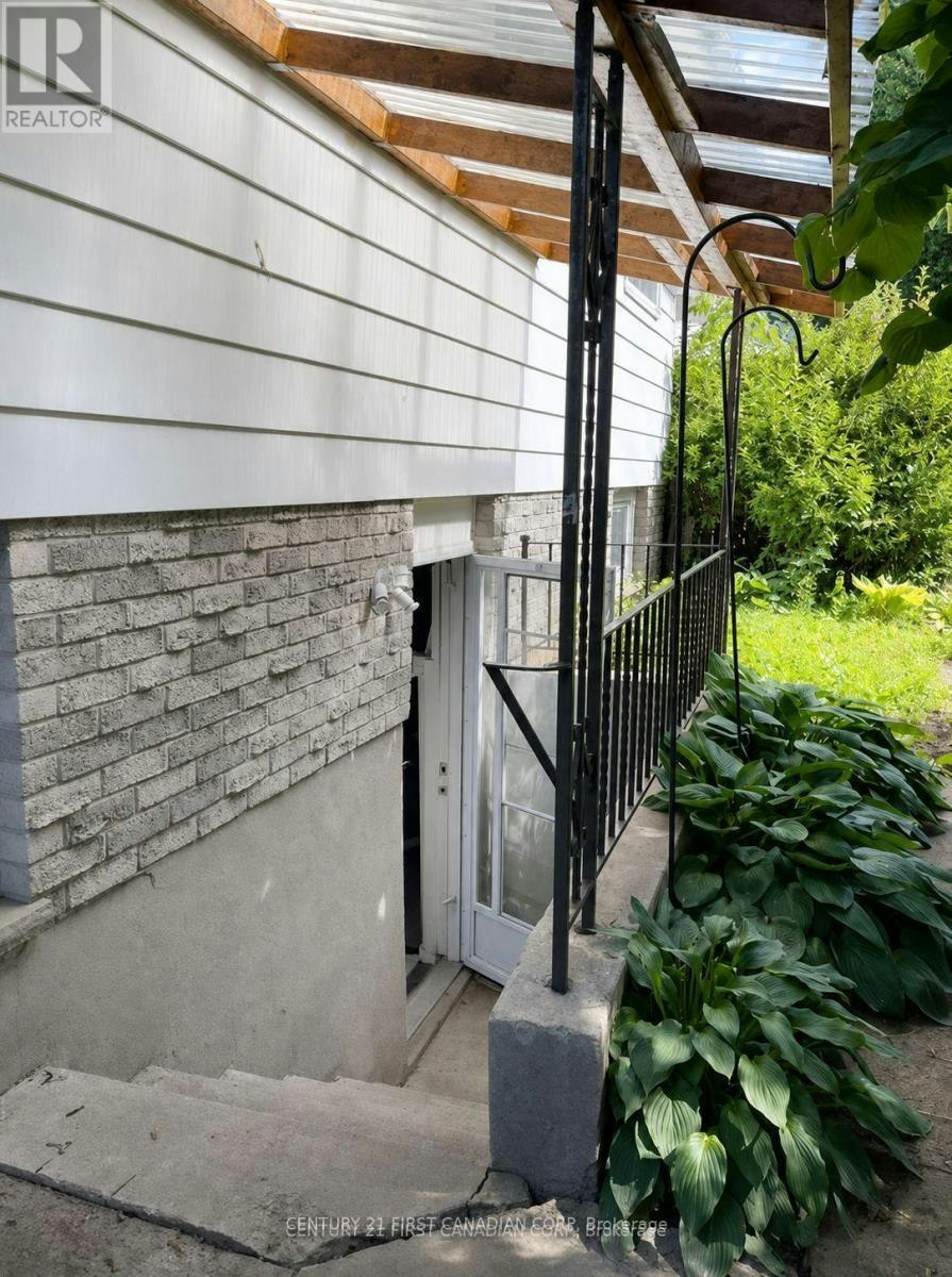 1341 Aldersbrook Road, London, ON, N6G 3J1 - 20