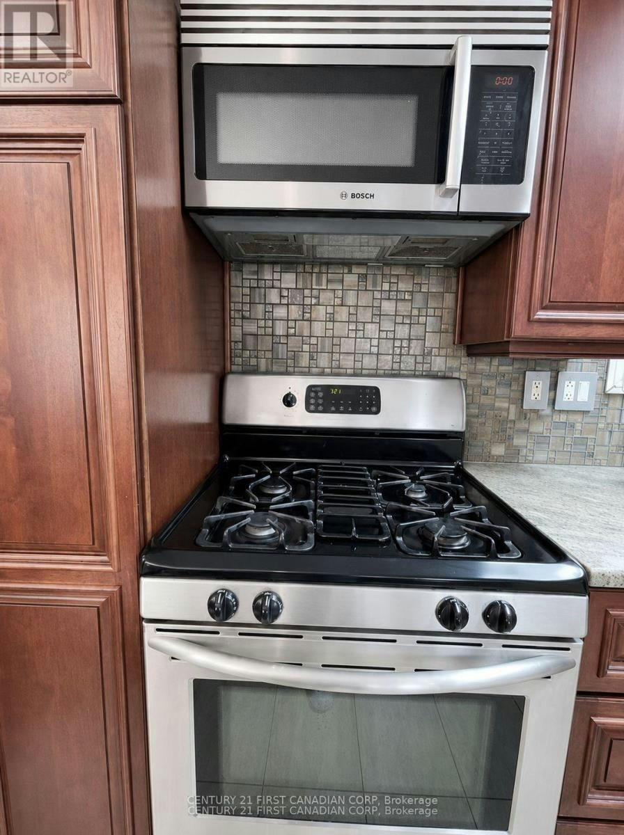 1341 Aldersbrook Road, London, ON, N6G 3J1 - 7