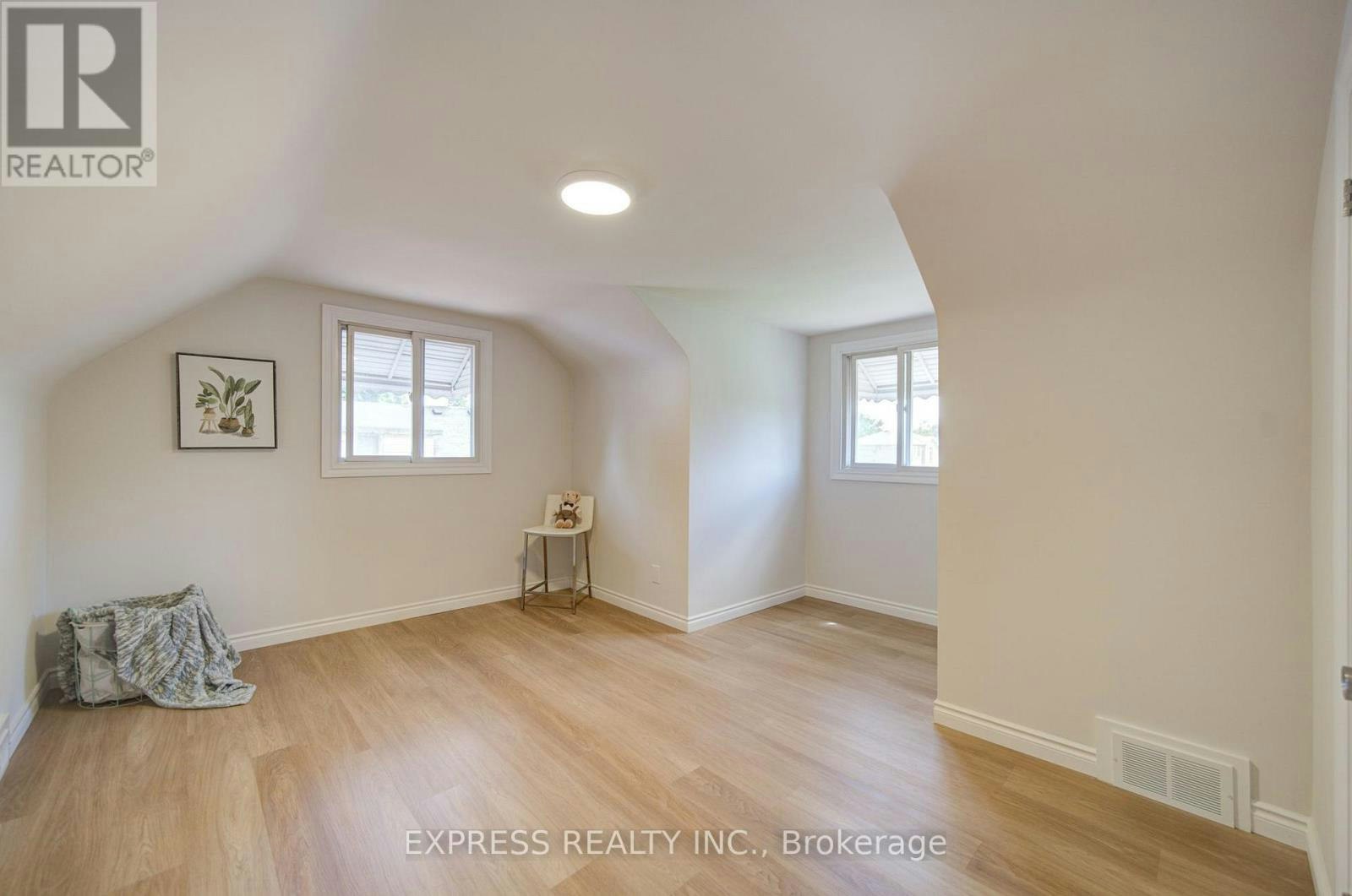 1162 Somerville Street, Oshawa, ON, L1G 4K5 - 23