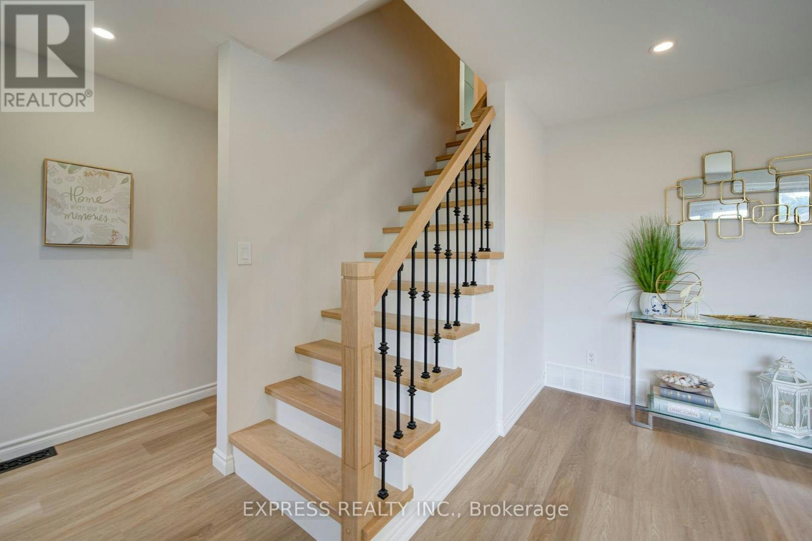 1162 Somerville Street, Oshawa, ON, L1G 4K5 - 3