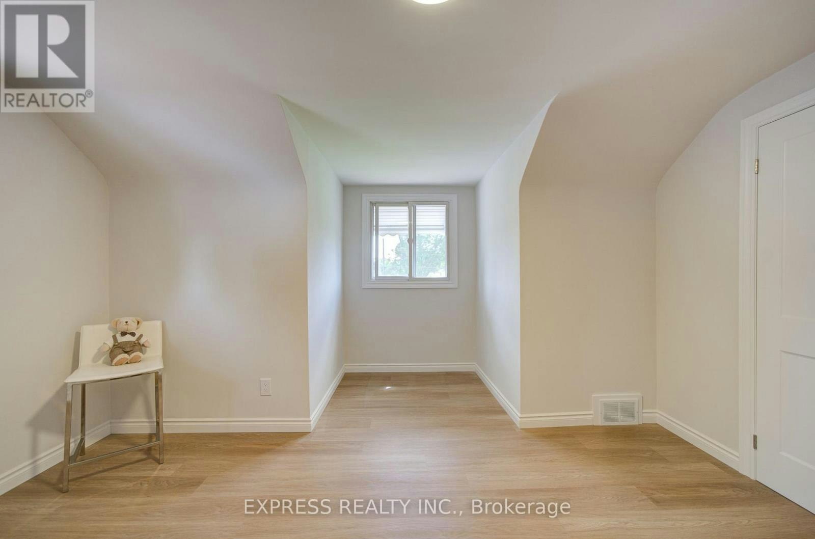 1162 Somerville Street, Oshawa, ON, L1G 4K5 - 21