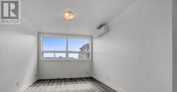 301-2820 Danforth Avenue, Toronto, ON, M4C 1M1 - 8