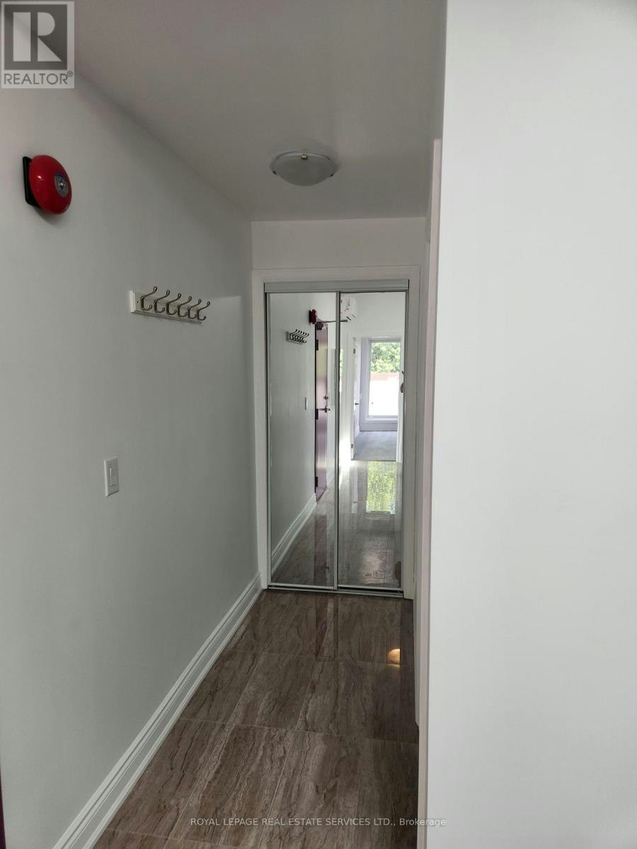 302-2820 Danforth Avenue, Toronto, ON, M4C 1M1 - 6