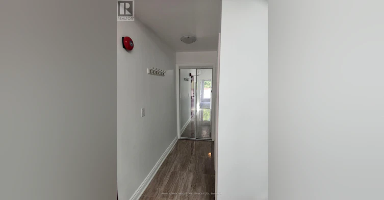 302-2820 Danforth Avenue, Toronto, ON, M4C 1M1 - 6