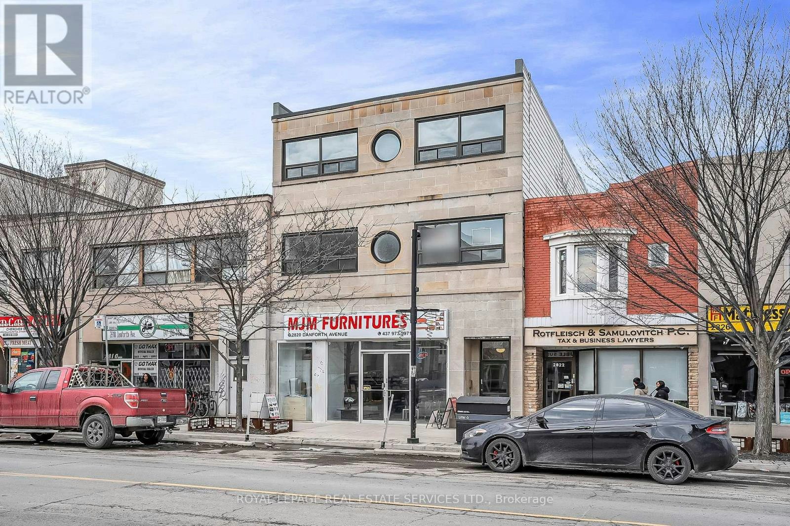 302-2820 Danforth Avenue, Toronto, ON, M4C 1M1
