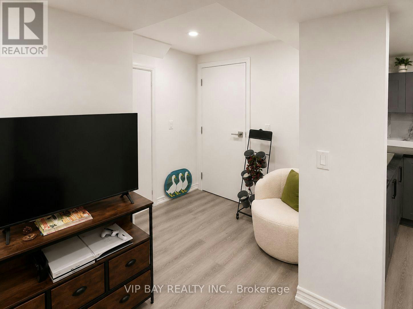 LOWER-48 Verona Crescent, Georgina, ON, L4P 3N3 - 11
