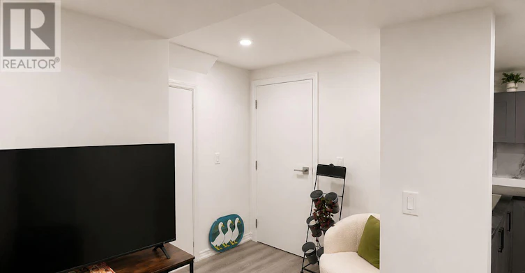 LOWER-48 Verona Crescent, Georgina, ON, L4P 3N3 - 11