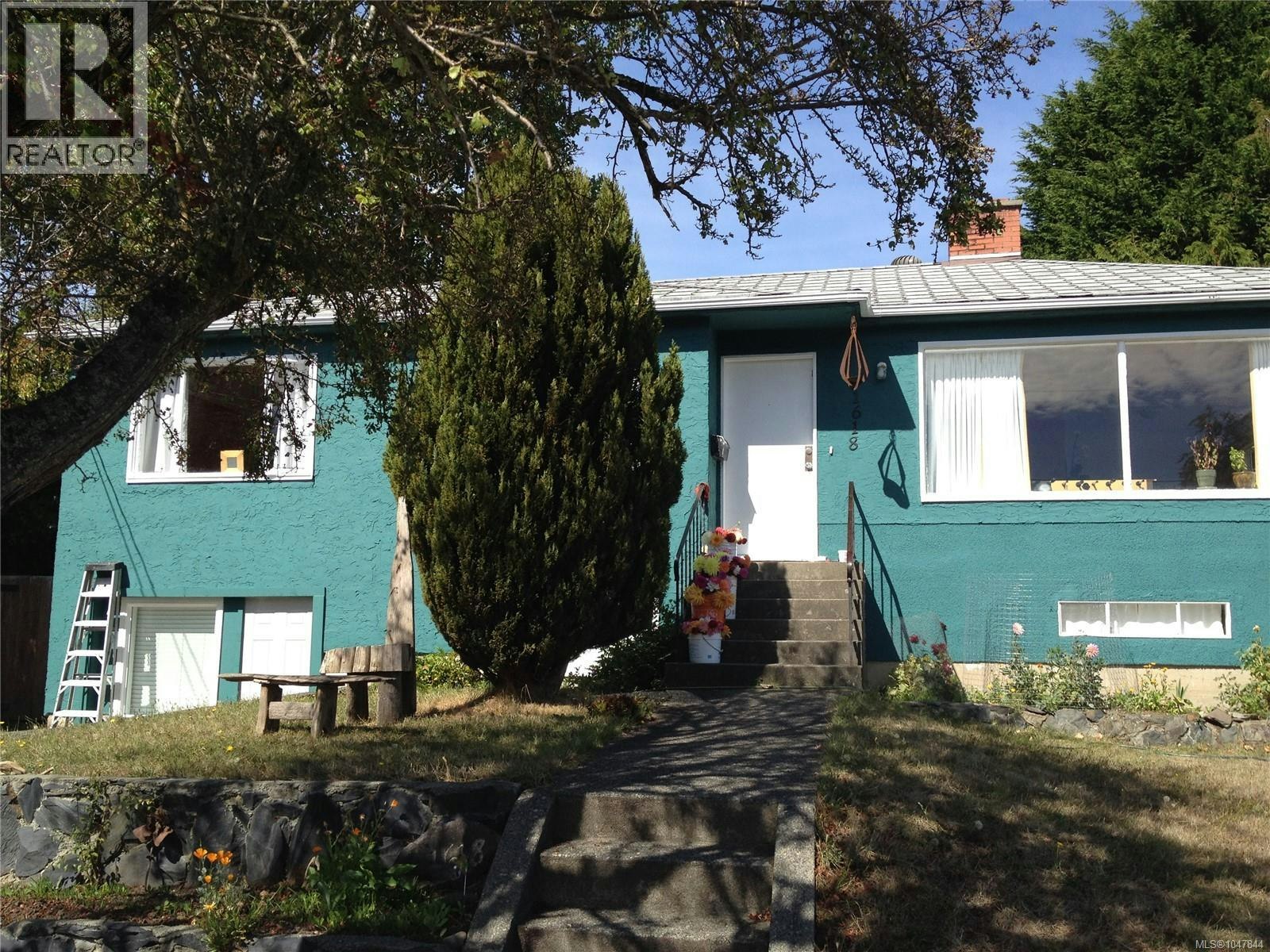 1618 Richardson Street, Victoria, BC, V8S 1R5