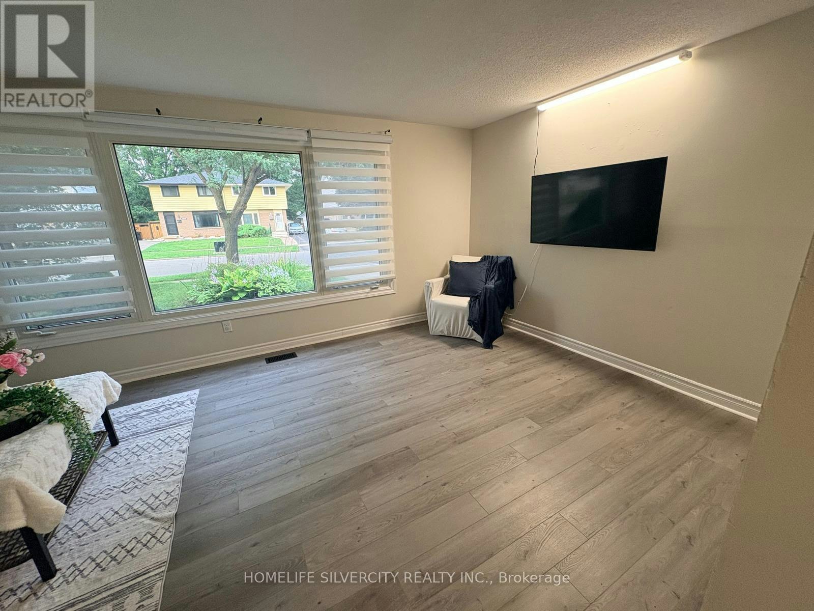 433-A Lee Avenue, Waterloo, ON, N2K 2G4 - 2