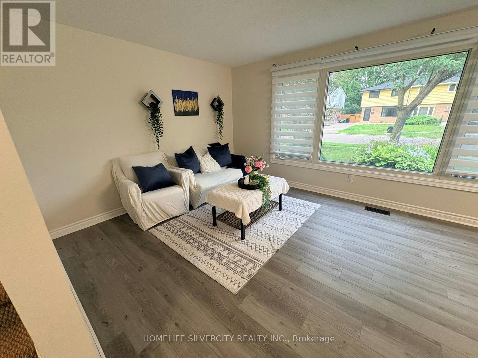 433-A Lee Avenue, Waterloo, ON, N2K 2G4 - 4